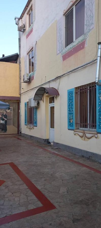 Hotel Bonjour House Erivan Exterior foto